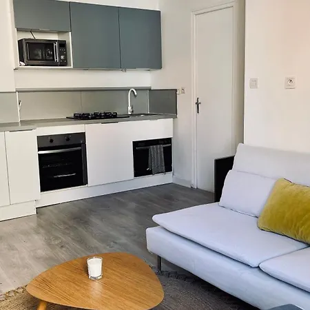 Canteduc Old City Apartment *